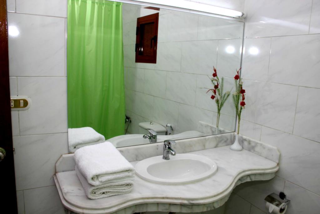 Alexandria Mediterranean Suites Luaran gambar