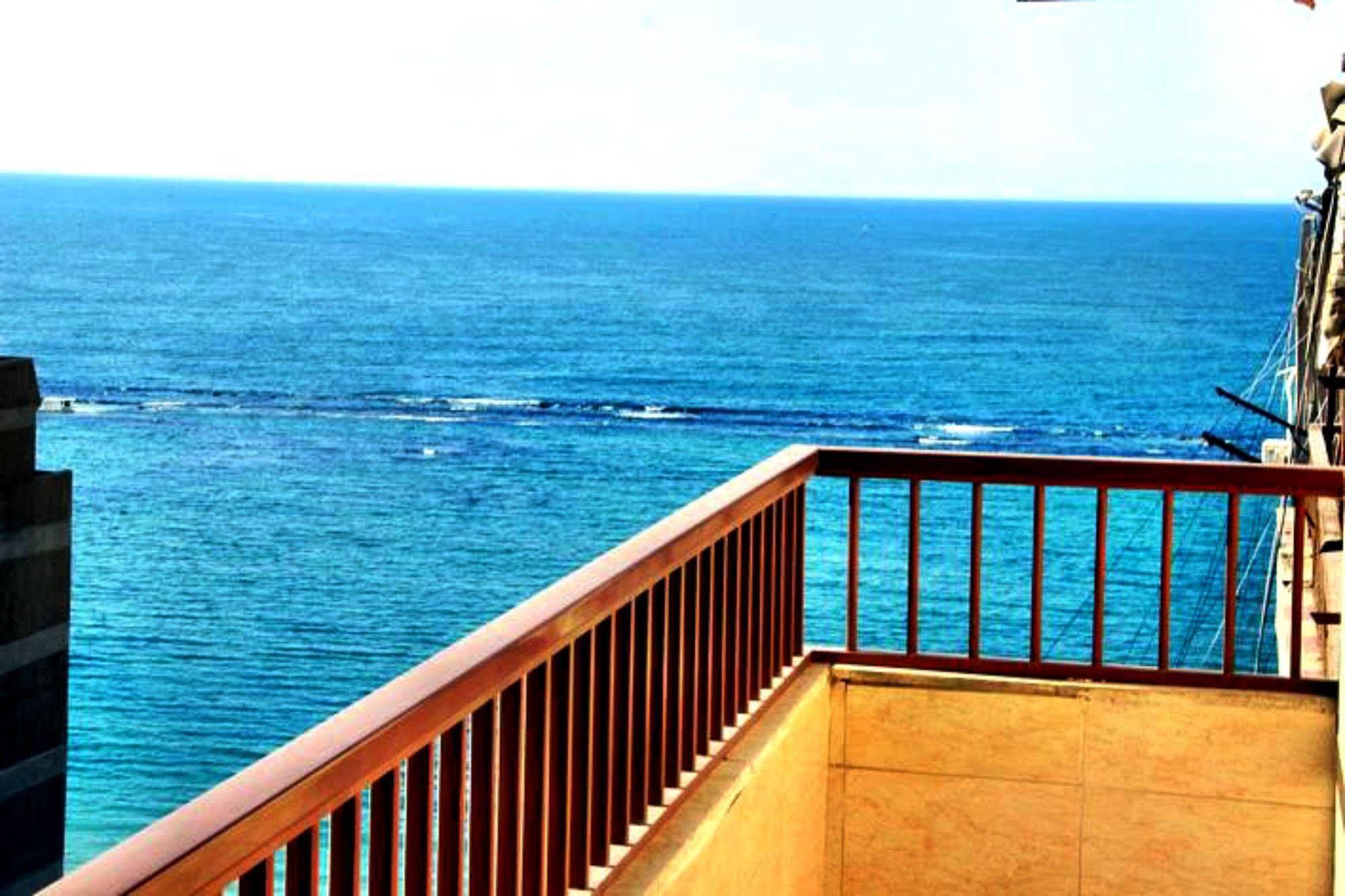 Alexandria Mediterranean Suites Luaran gambar